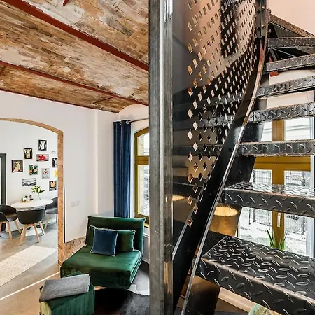 Berlincityhouse - Unique Tiny Garden Townhouse *