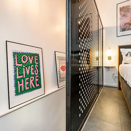 Nyaraló Berlincityhouse - Unique Tiny Garden Townhouse