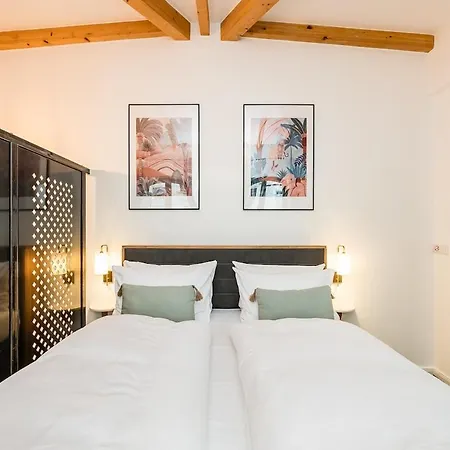 Berlincityhouse - Unique Tiny Garden Townhouse Berlín