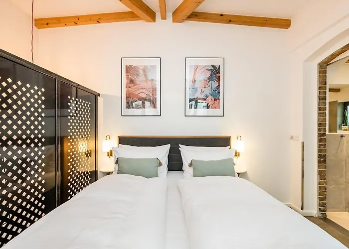 Berlincityhouse - Unique Tiny Garden Townhouse Berlín